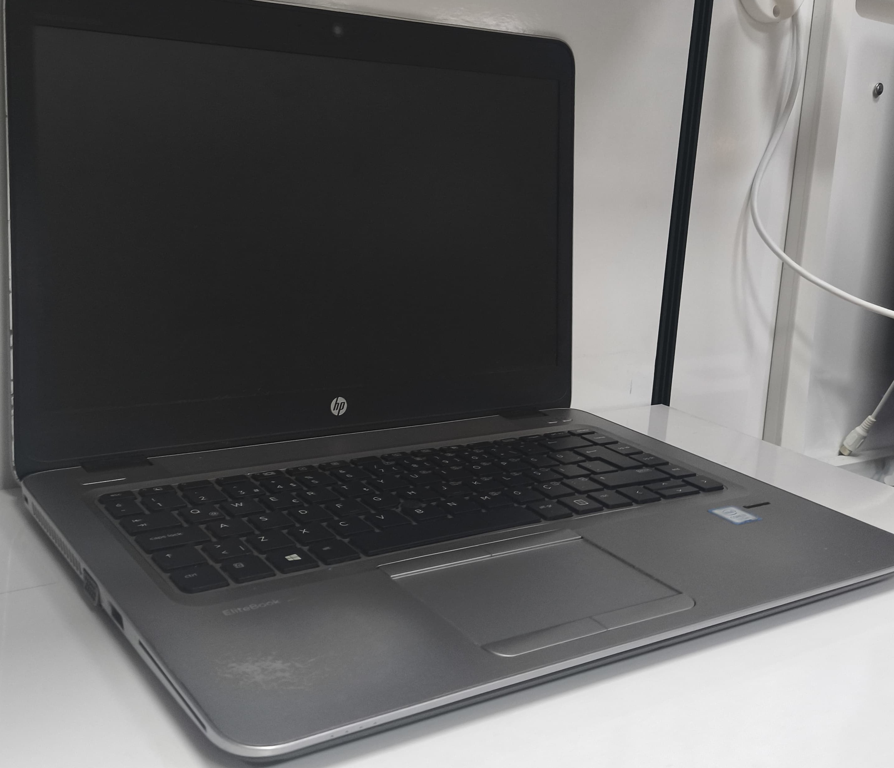 HP  ELİTEBOOK
